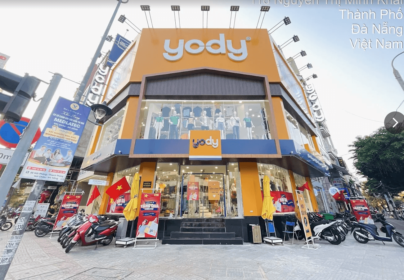 Nhà 2 tầng góc 2 mặt tiền tại Lê Duẩn, diện tích 140m2 mỗi tầng, phù hợp kinh doanh