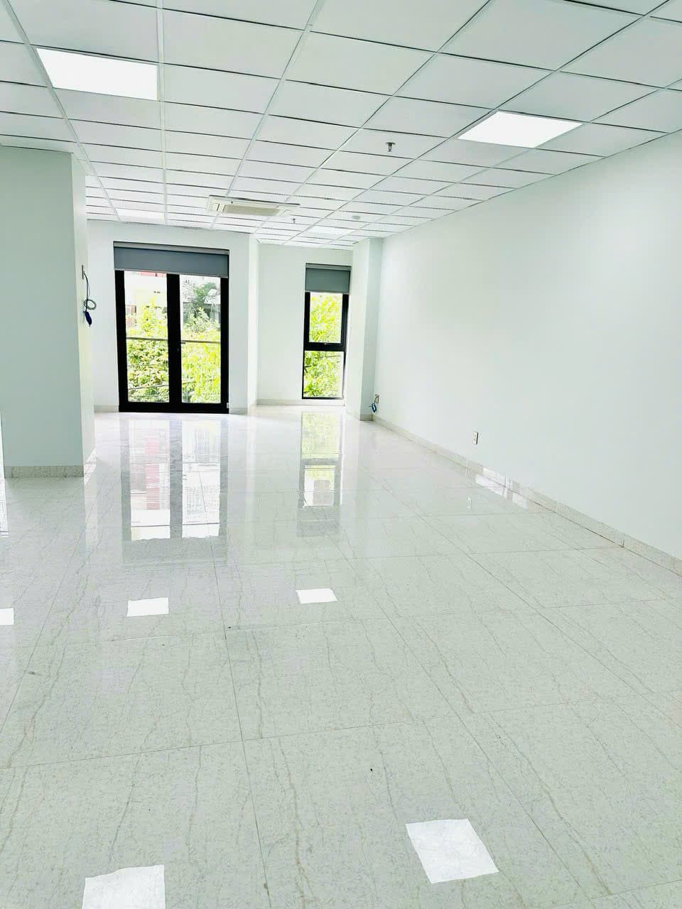 Văn phòng 100m2 tại Bình Minh 1, quận Hải Châu, có vệ sinh riêng
