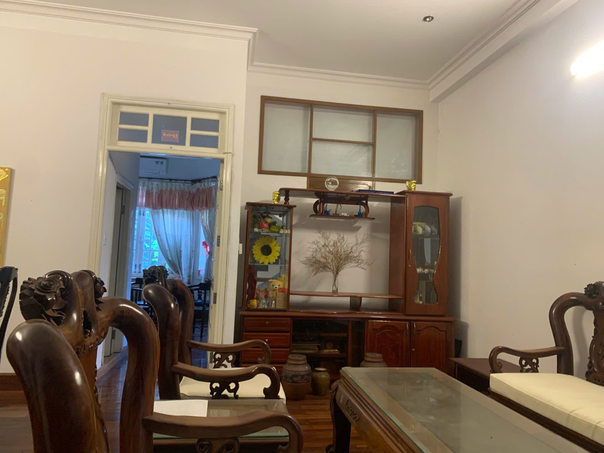 Nhà nguyên căn 3 tầng đường Phan Châu Trinh, phù hợp kinh doanh