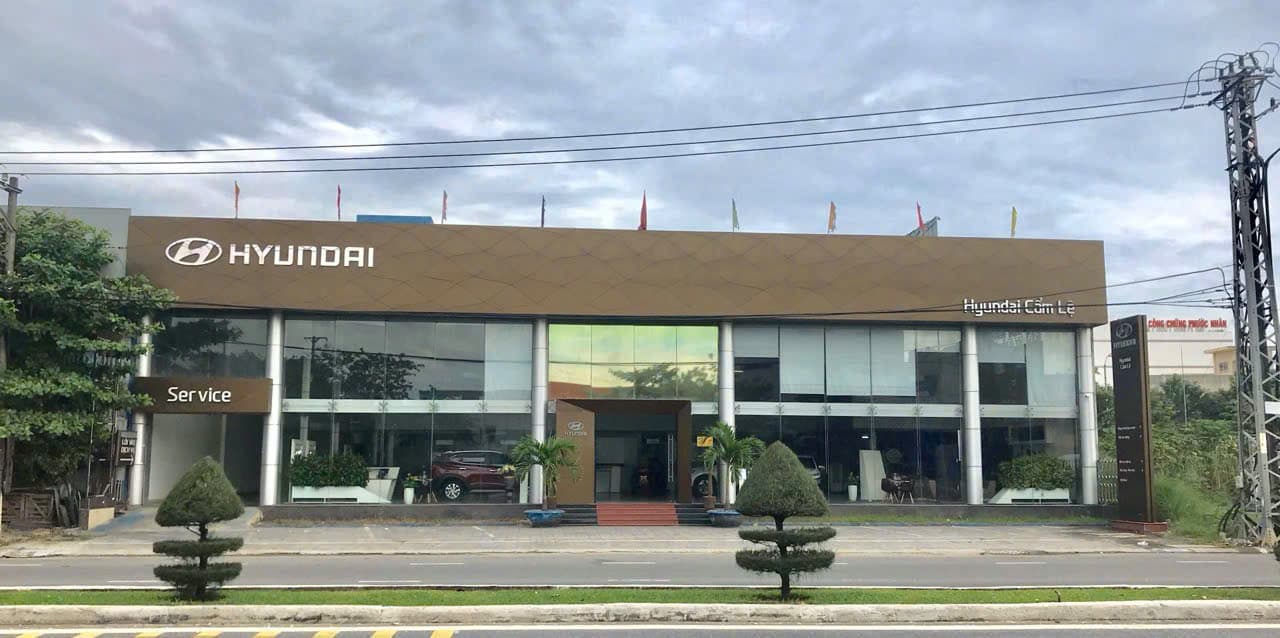 Mặt bằng kinh doanh 1427m2 3 tầng đường Cách Mạng Tháng 8,