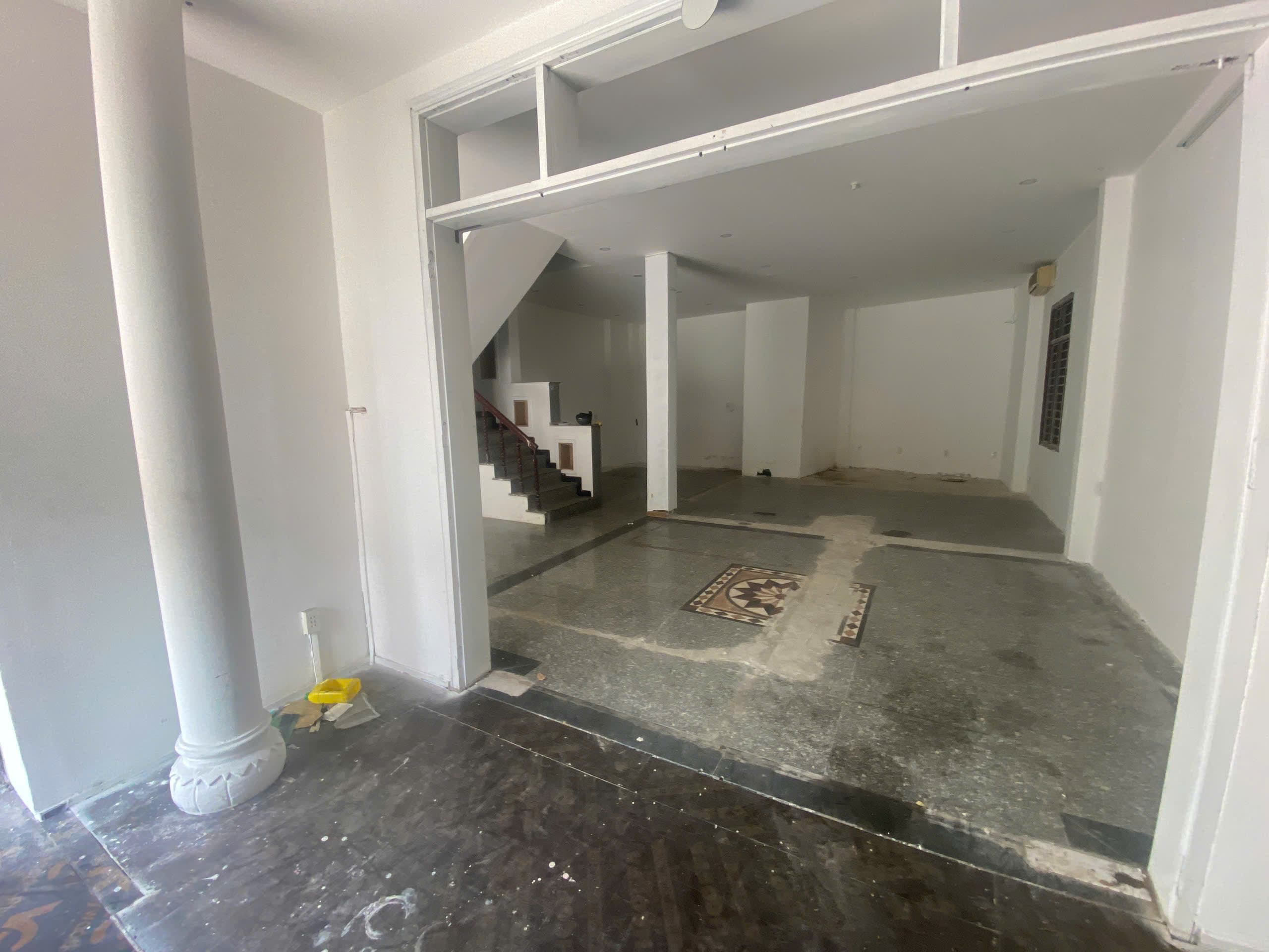 Mặt bằng trống suốt 2 lô liên thông, phù hợp kinh doanh đa dạng tại Trần Cao Vân