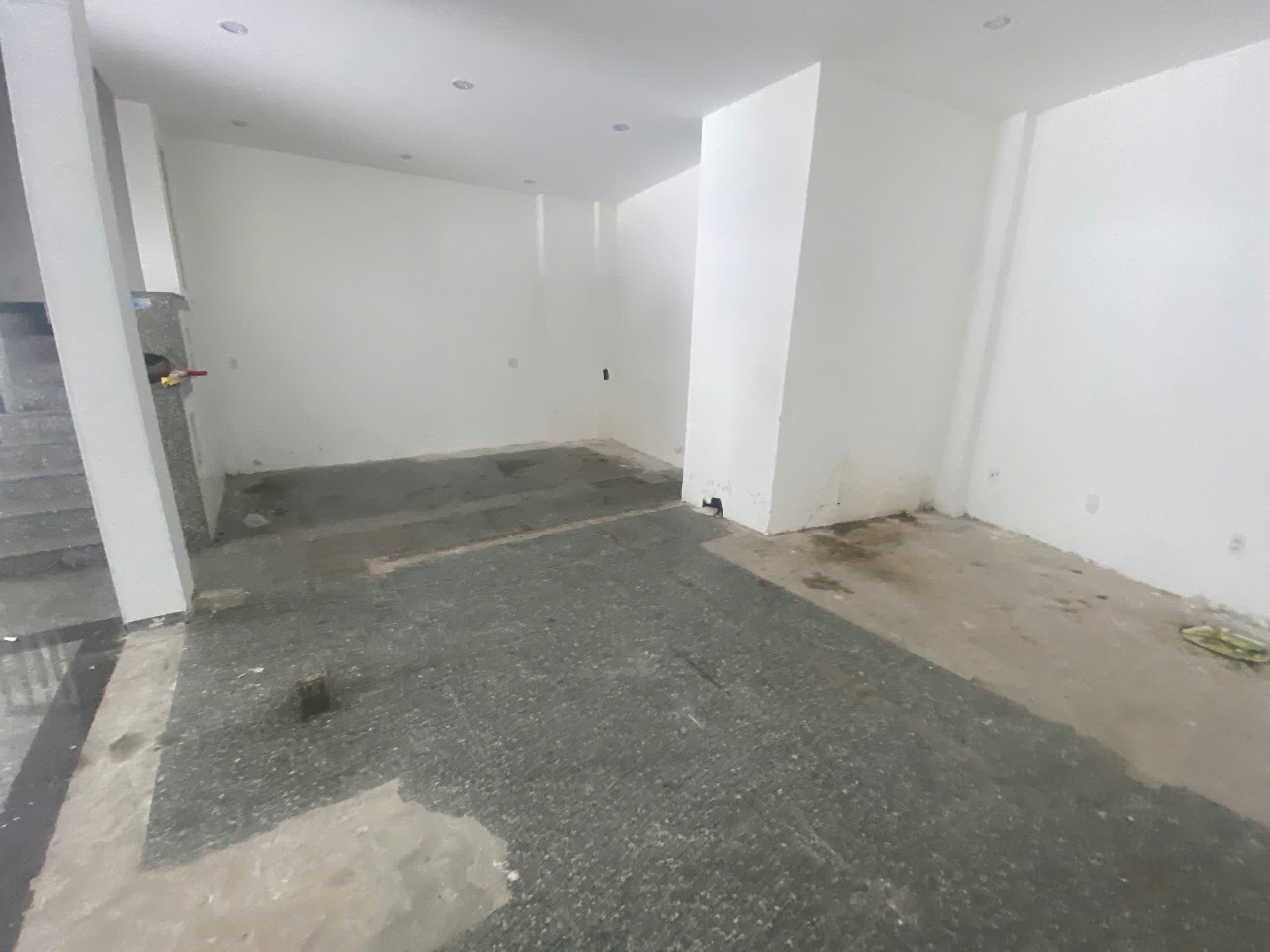 Mặt bằng trống suốt 2 lô liên thông, phù hợp kinh doanh đa dạng tại Trần Cao Vân - Ảnh 3