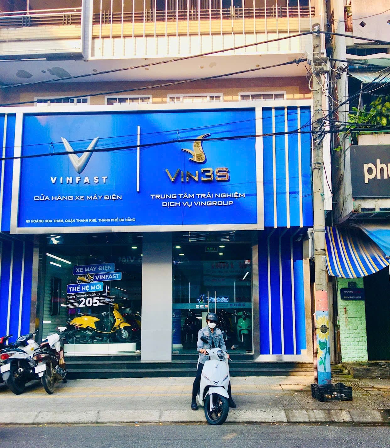 Nhà 3 tầng đường Hoàng Hoa Thám, diện tích lớn phù hợp ở hoặc làm văn phòng