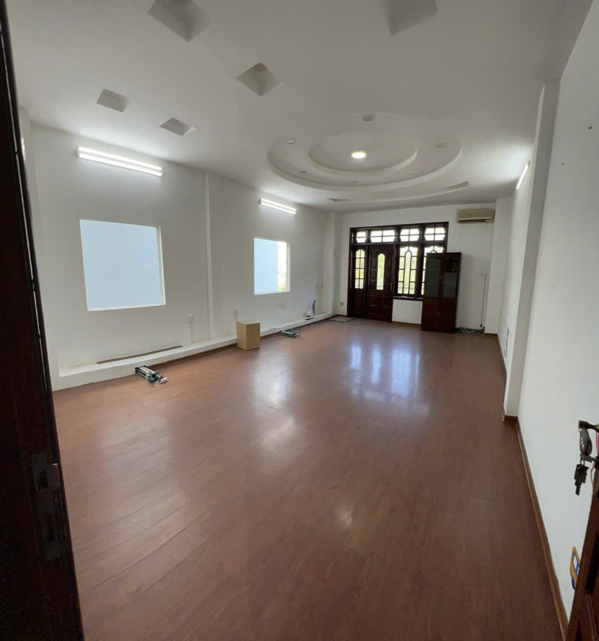 Nhà 4 tầng đường Trần Cao Vân diện tích 110m², phù hợp kinh doanh gần ngã 4 Ông Ích Khiêm - Ảnh 9