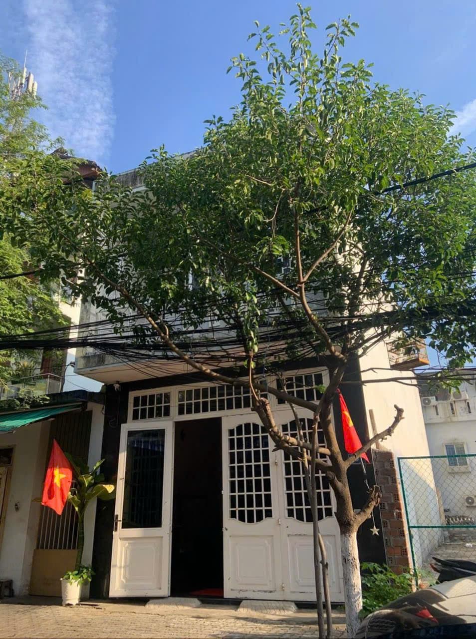 Nhà nguyên căn và đất liền kề mặt tiền đường Nguyễn Thị Bảy, diện tích tổng 350m2, phù hợp kinh doanh và ở