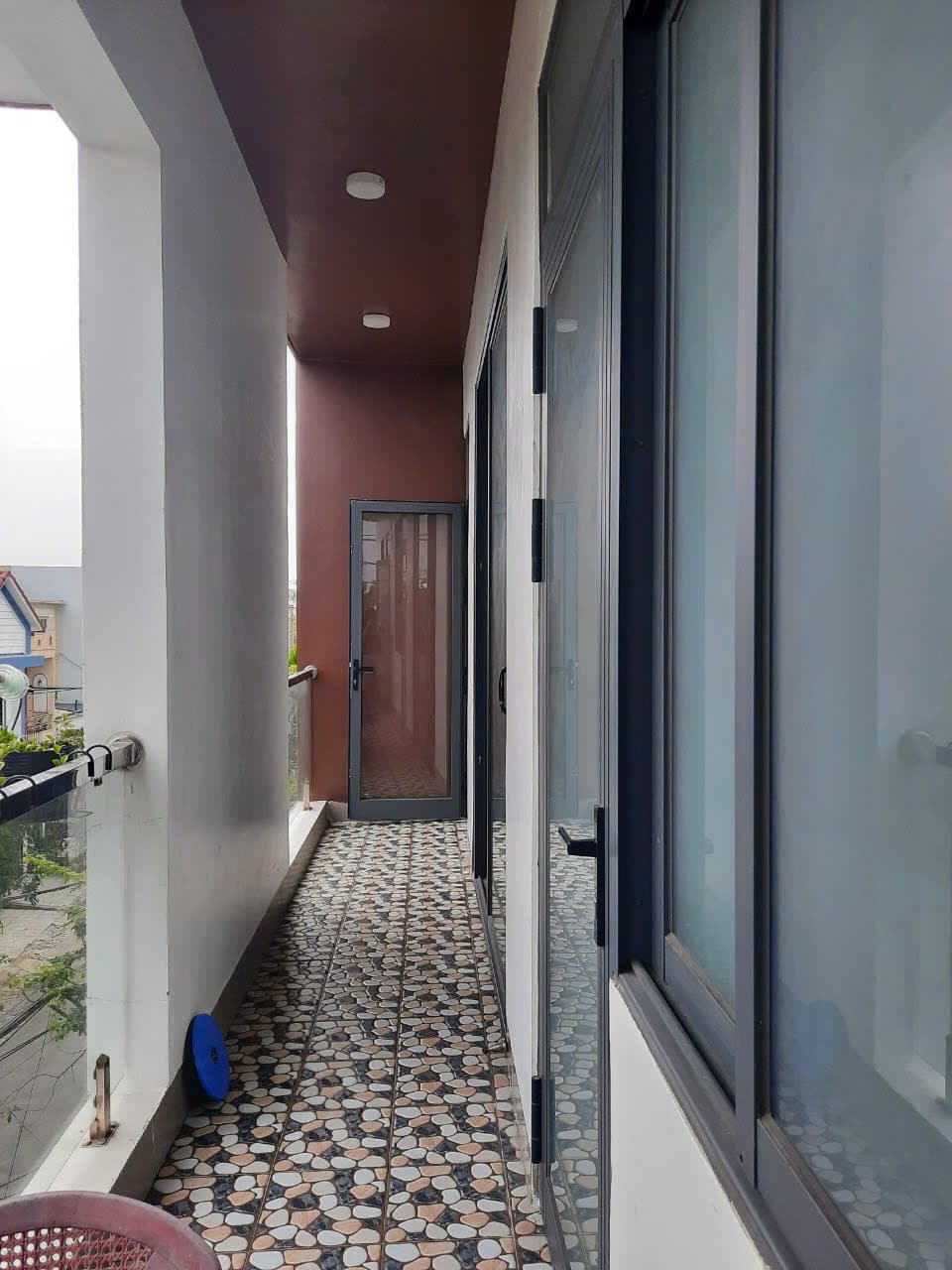 Nhà nguyên căn 3 tầng đường Lê Văn Hiến, phù hợp văn phòng và showroom - Ảnh 4