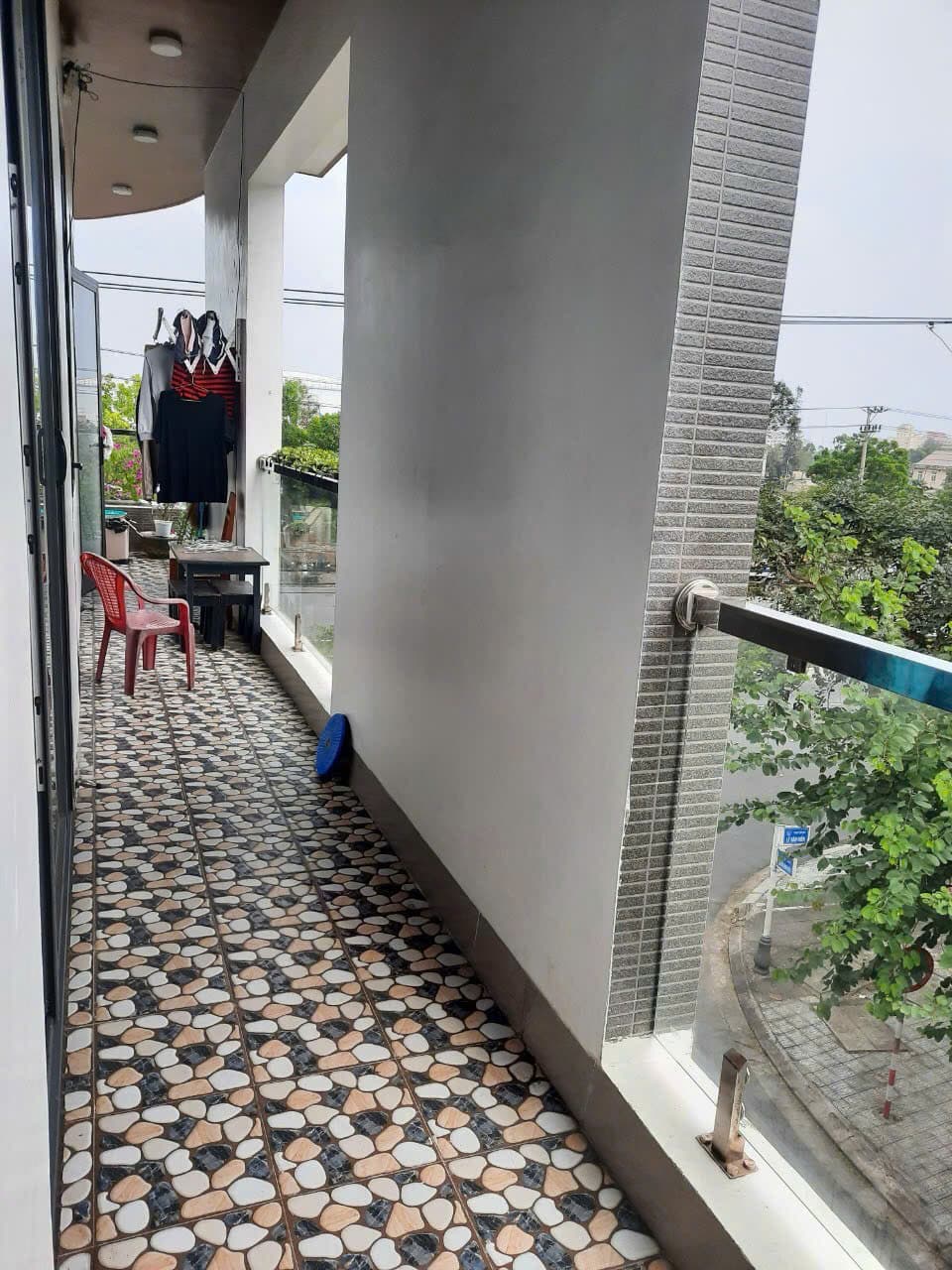 Nhà nguyên căn 3 tầng đường Lê Văn Hiến, phù hợp văn phòng và showroom - Ảnh 6