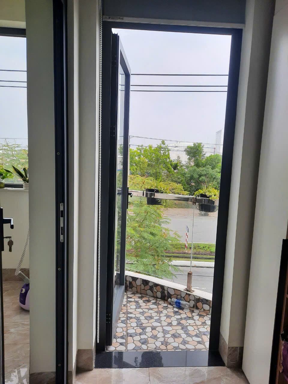 Nhà nguyên căn 3 tầng đường Lê Văn Hiến, phù hợp văn phòng và showroom - Ảnh 7