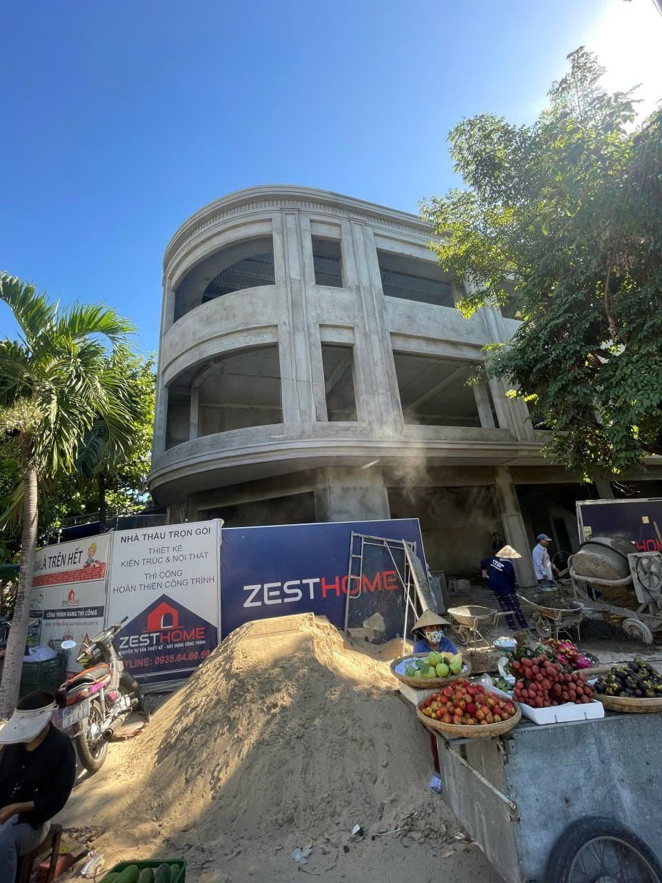 Nhà nguyên căn 3 tầng mặt tiền Cẩm Bá Thước - Lương Nhữ Hộc, diện tích 125m2, phù hợp kinh doanh