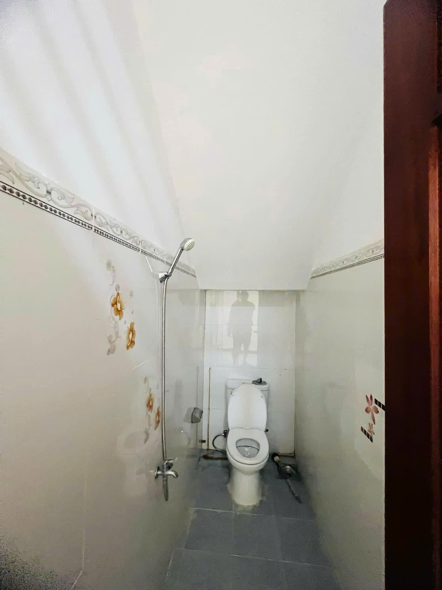 Nhà nguyên căn mặt tiền Phạm Tứ gần chợ Cẩm Lệ, diện tích gần 300m2, phù hợp ở và kinh doanh