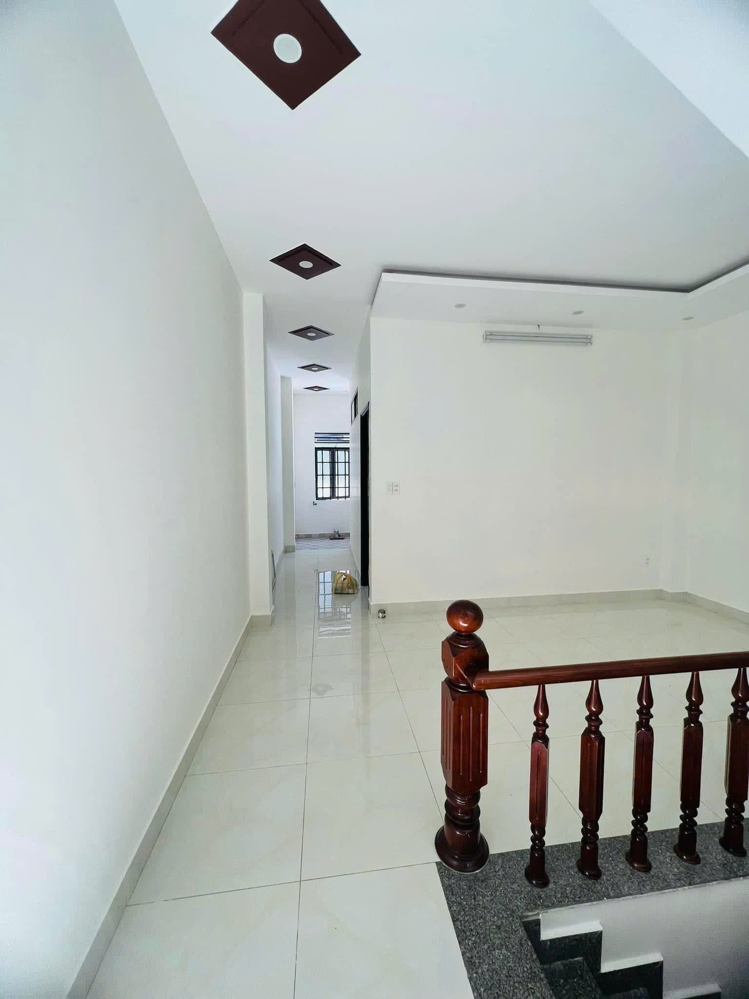 Nhà nguyên căn mặt tiền Phạm Tứ gần chợ Cẩm Lệ, diện tích gần 300m2, phù hợp ở và kinh doanh - Ảnh 9