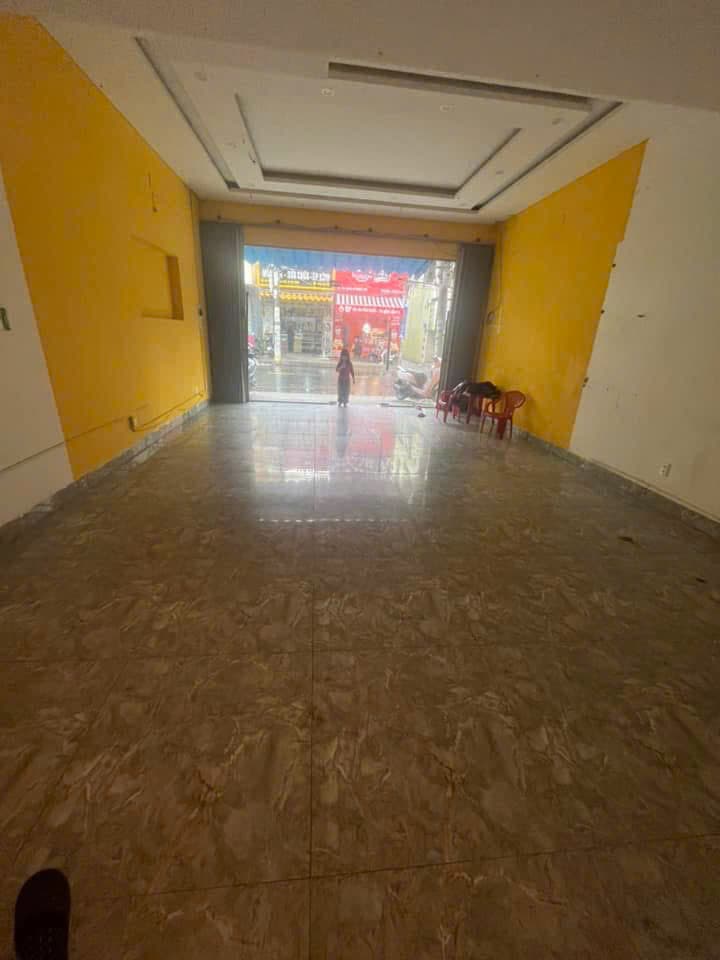 Mặt bằng kinh doanh  đường Dũng Sĩ Thanh Khê 