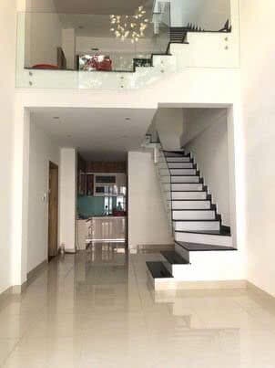 NHÀ 2 TẦNG CÓ LỬNG TẠI NGUYỄN THỊ MINH KHAI - Ảnh 2