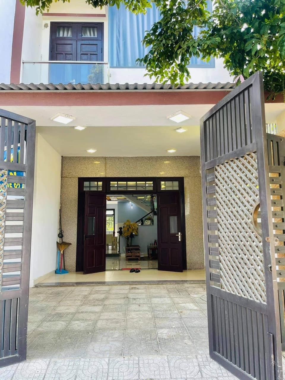 Nhà nguyên căn 3 tầng đường Đoàn Khê, phù hợp để ở và kinh doanh - Ảnh 2