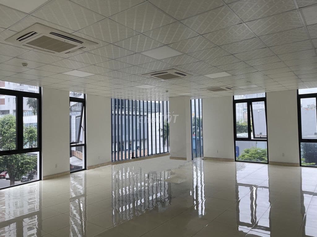 Văn phòng 126m² mỗi tầng tại trung tâm quận Hải Châu, có thang máy - Ảnh 3