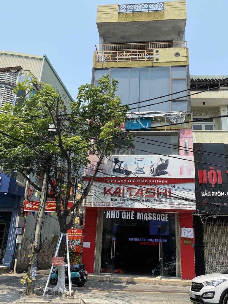 Văn phòng 155m² tầng 2 tại Núi Thành, quận Hải Châu, trống suốt, có chỗ để xe