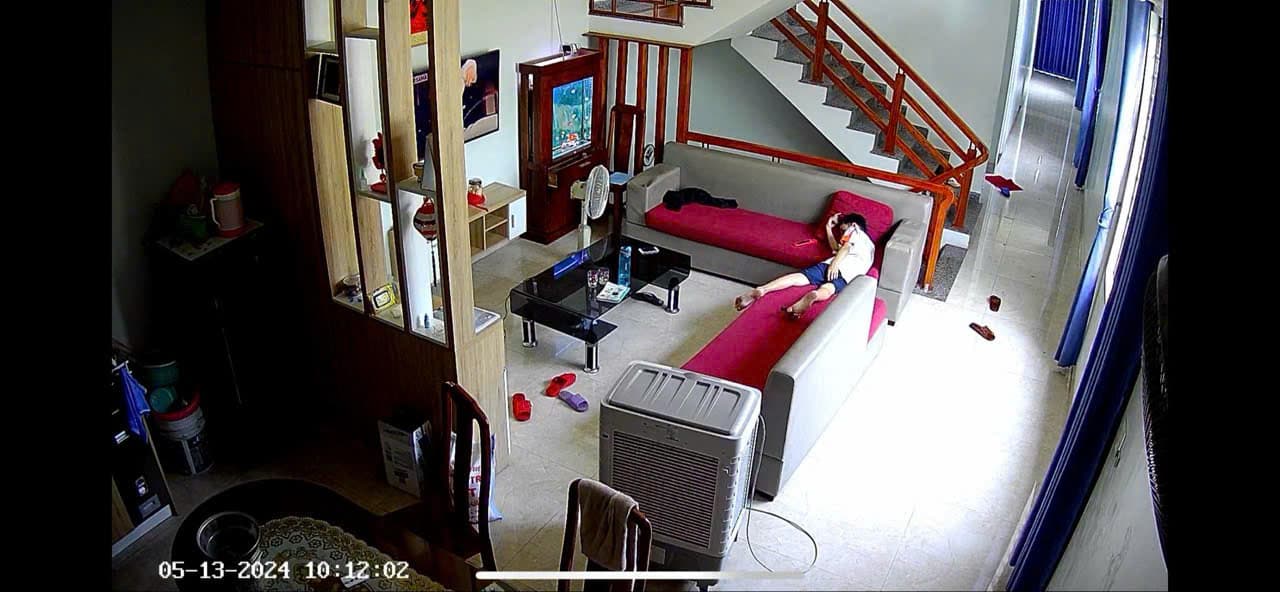 Nhà nguyên căn 3 tầng đường Nguyễn Lương Bằng