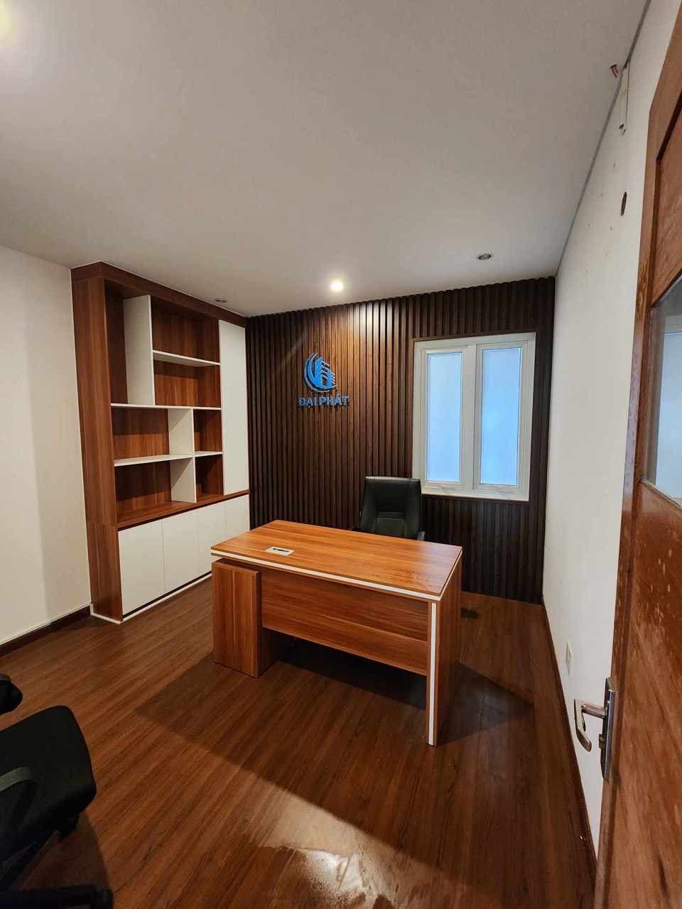 Nhà nguyên căn 4 tầng đường 2 Tháng 9, quận Hải Châu, phù hợp ở và kinh doanh - Ảnh 2