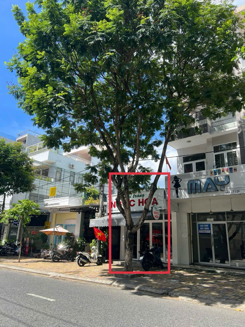 Nhà cấp 4 đường Lê Lợi, diện tích 4.5x27m, phù hợp để ở hoặc kinh doanh nhỏ