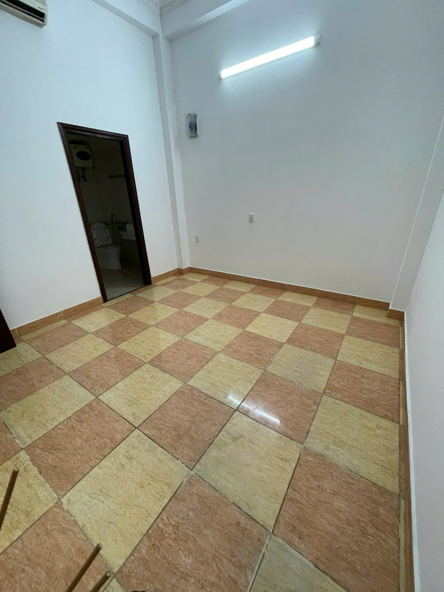 Nhà nguyên căn 3 tầng CHI LĂNG - Ảnh 5