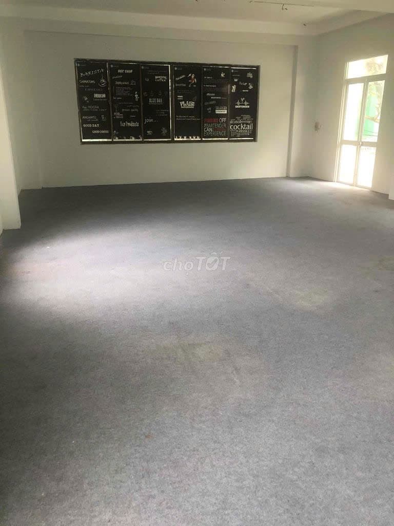 Mặt bằng trống suốt 2 tầng đường kiệt 5m, phù hợp văn phòng và kho tại Hà Huy Tập