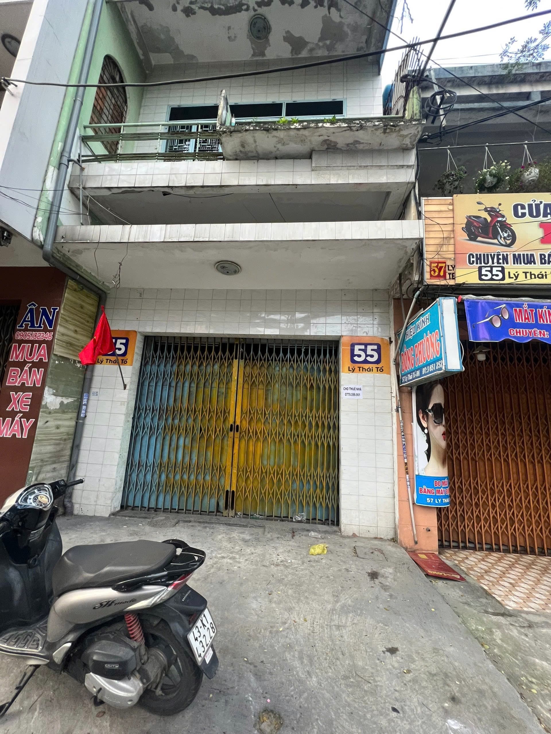 Nhà 2 tầng 1 lửng diện tích 90m2 phù hợp kinh doanh tại Lý Thái Tổ