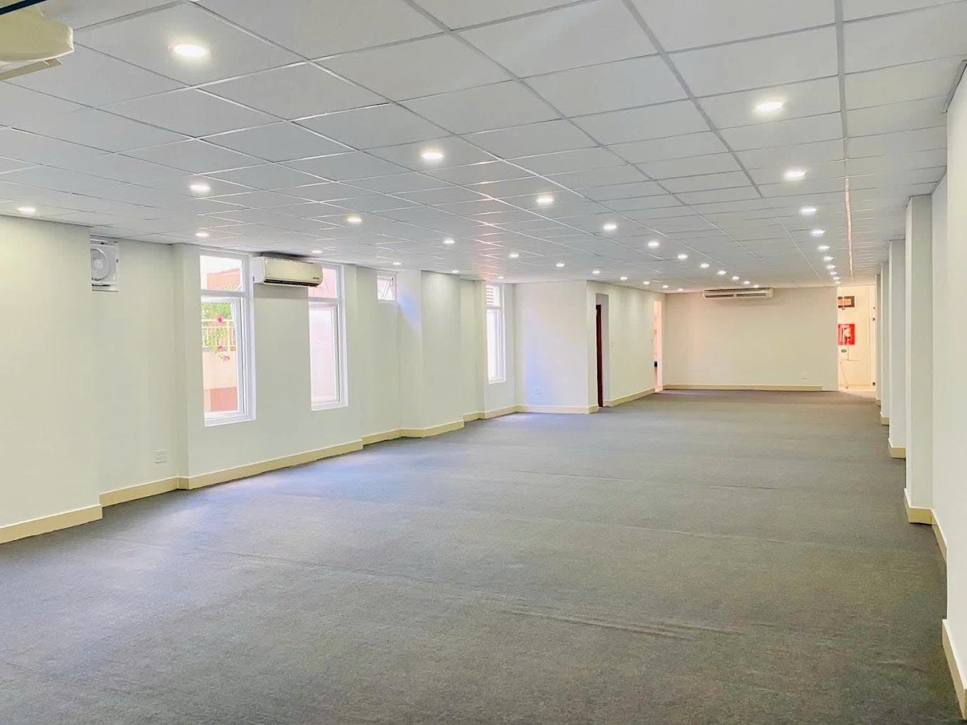 VĂN PHÒNG CHO THUÊ 193M2 TẠI CAO THẮNG - Ảnh 3