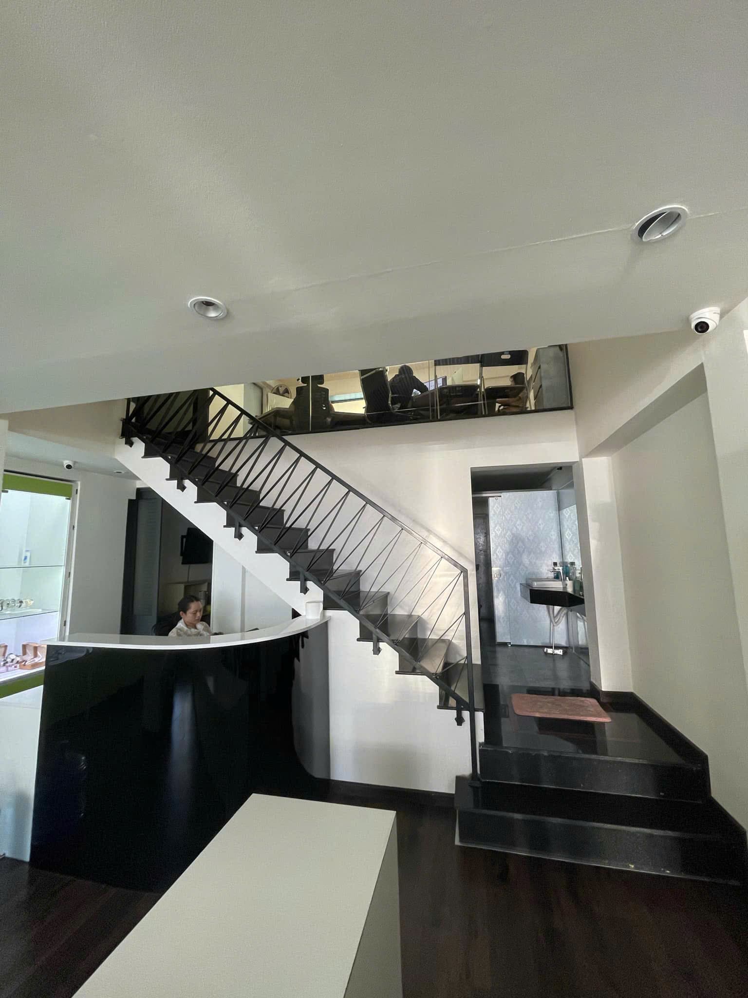 NHÀ NGUYÊN CĂN 4 TẦNG MẶT TIỀN ĐƯỜNG HOÀNG DIỆU 243M2
