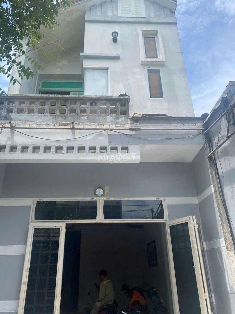 CHO THUÊ NHÀ 2 TẦNG 128M2 TẠI ĐƯỜNG PHẠM QUANG ẢNH