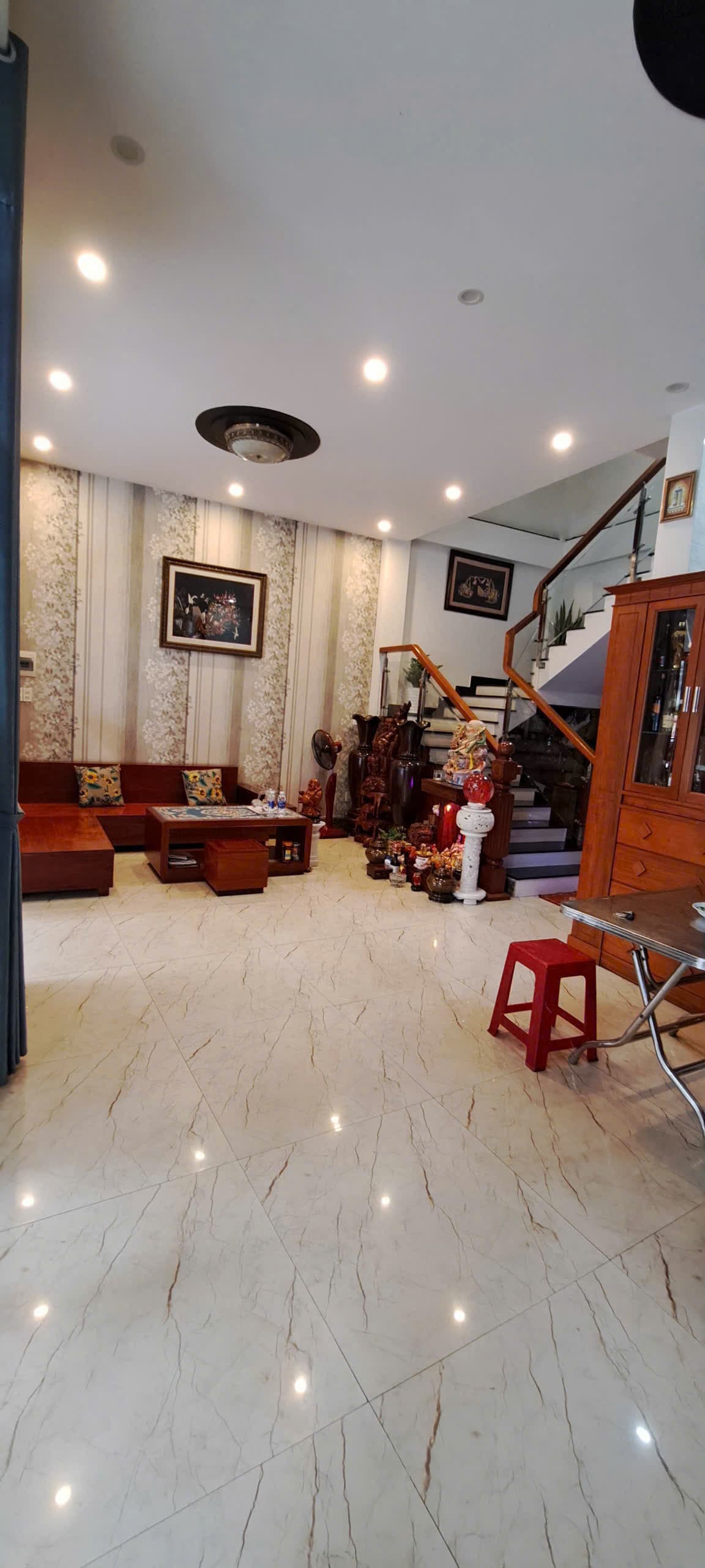 NHÀ 3 TẦNG HÀ HUY TẬP NGANG GẦN 7M 