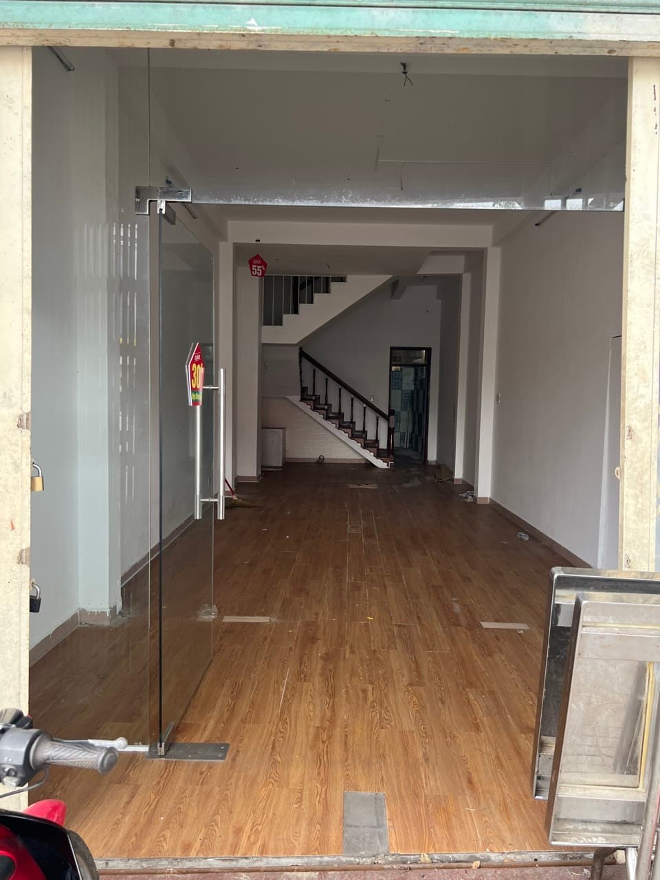 Nhà nguyên căn 3 tầng diện tích 64m², phù hợp kinh doanh tại Điện Biên Phủ - Ảnh 1