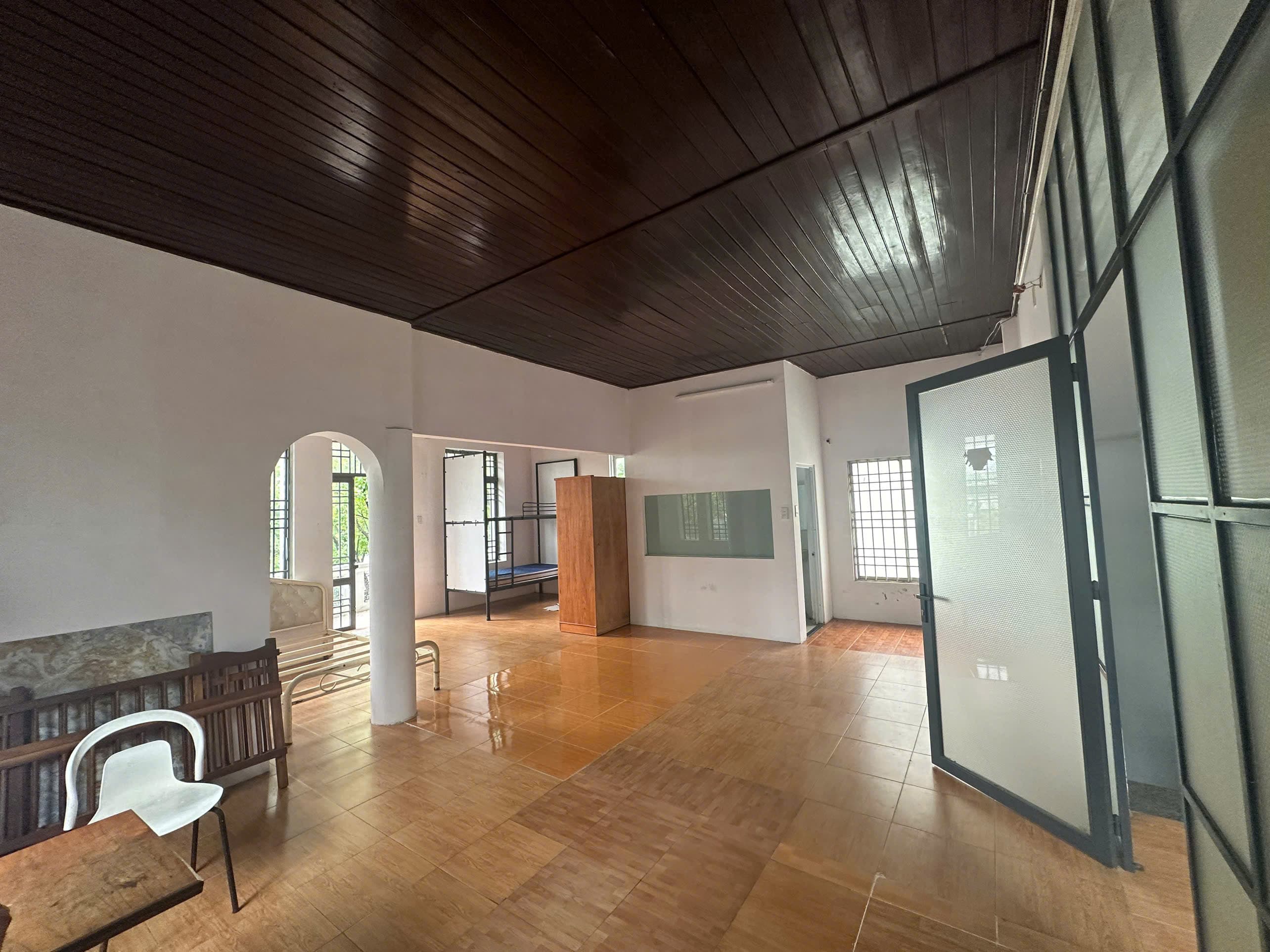 Nhà 3 tầng Hồ Nguyên Trừng 2 mặt tiền diện tích 150m², kinh doanh cà phê và căn hộ cho thuê - Ảnh 1