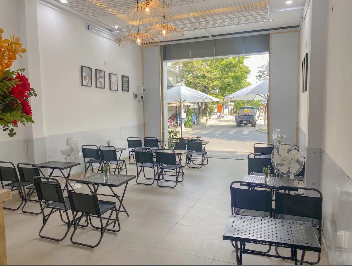 Mặt bằng kinh doanh 90m2 tại Văn Cao, phù hợp kinh doanh đa ngành - Ảnh 2