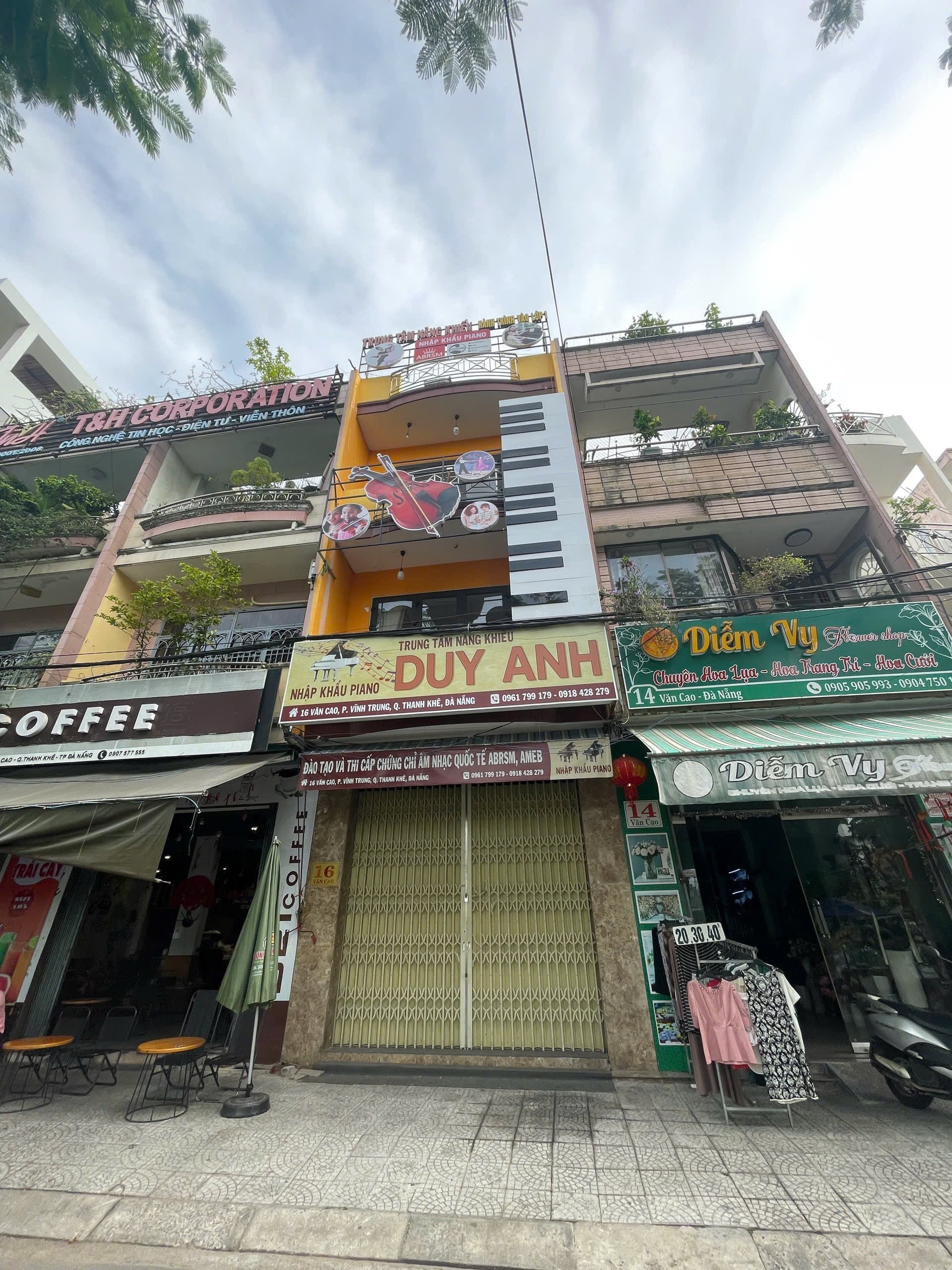 Nhà 3 tầng tại Văn Cao, diện tích 90m2, phù hợp kinh doanh văn phòng hoặc trung tâm dạy học - Ảnh 1