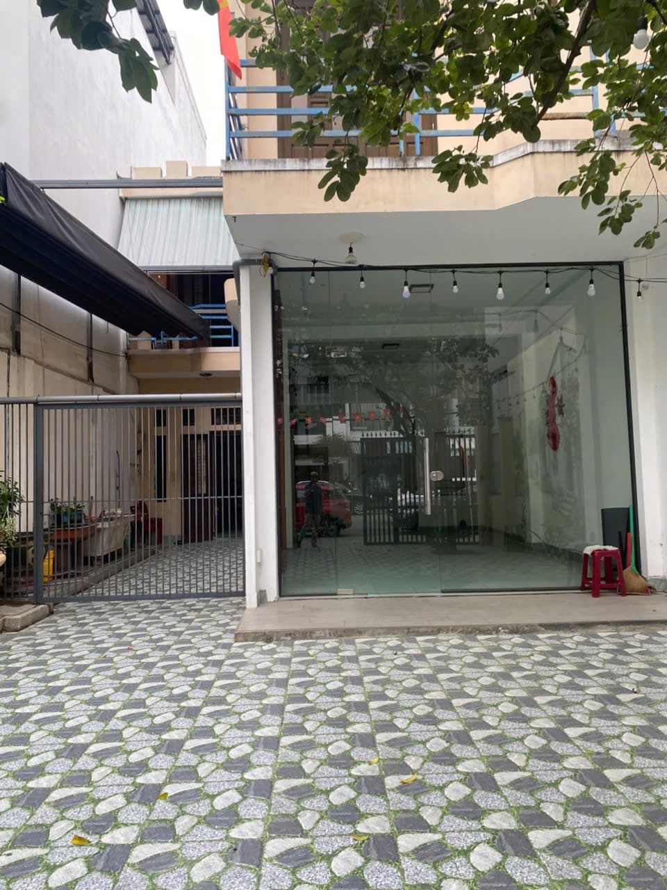 Mặt bằng kinh doanh có sân rộng tại Phan Đăng Lưu, diện tích 45m², phù hợp văn phòng, công ty, showroom - Ảnh 2