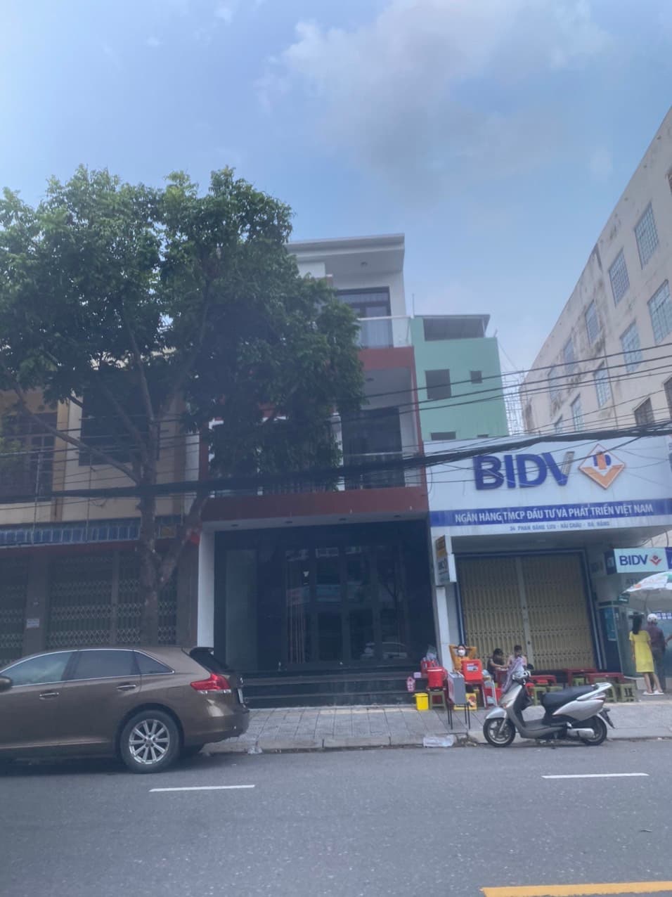 Nhà nguyên căn 3 tầng tại Phan Đăng Lưu, diện tích 111m2. - Ảnh 1