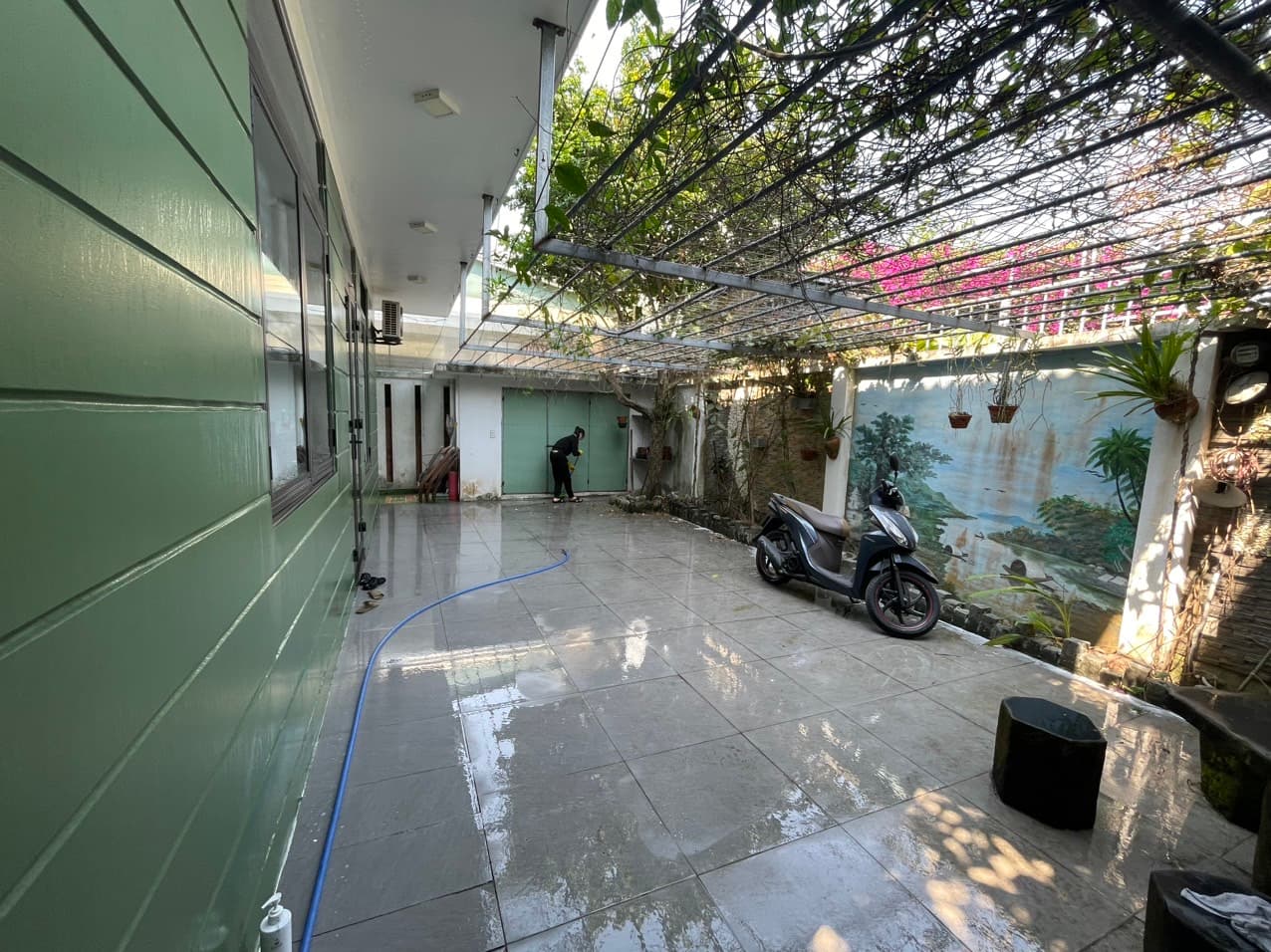 Cho thuê biệt thự 2 tầng có sân vườn tại Đinh Gia Định, diện tích 350m2, phù hợp kinh doanh - Ảnh 2