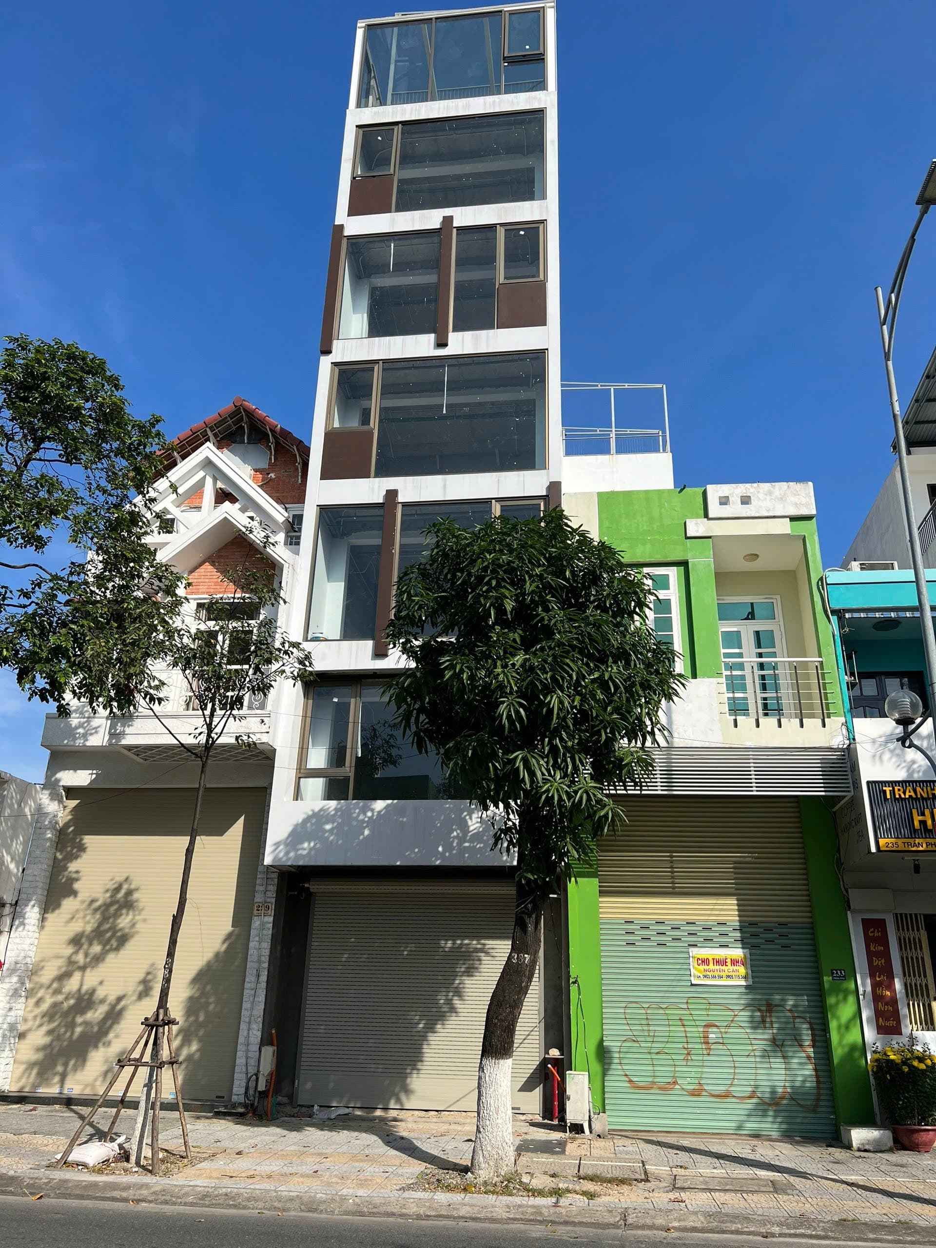 Nhà 6 tầng có thang máy, diện tích 120m2 nở hậu, phù hợp làm văn phòng hoặc kinh doanh - Ảnh 1