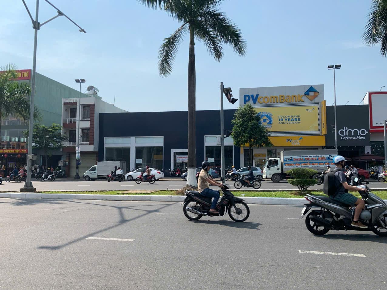 Mặt bằng kinh doanh trống suốt 5 tầng diện tích 120m2 tại Hùng Vương - Ảnh 1