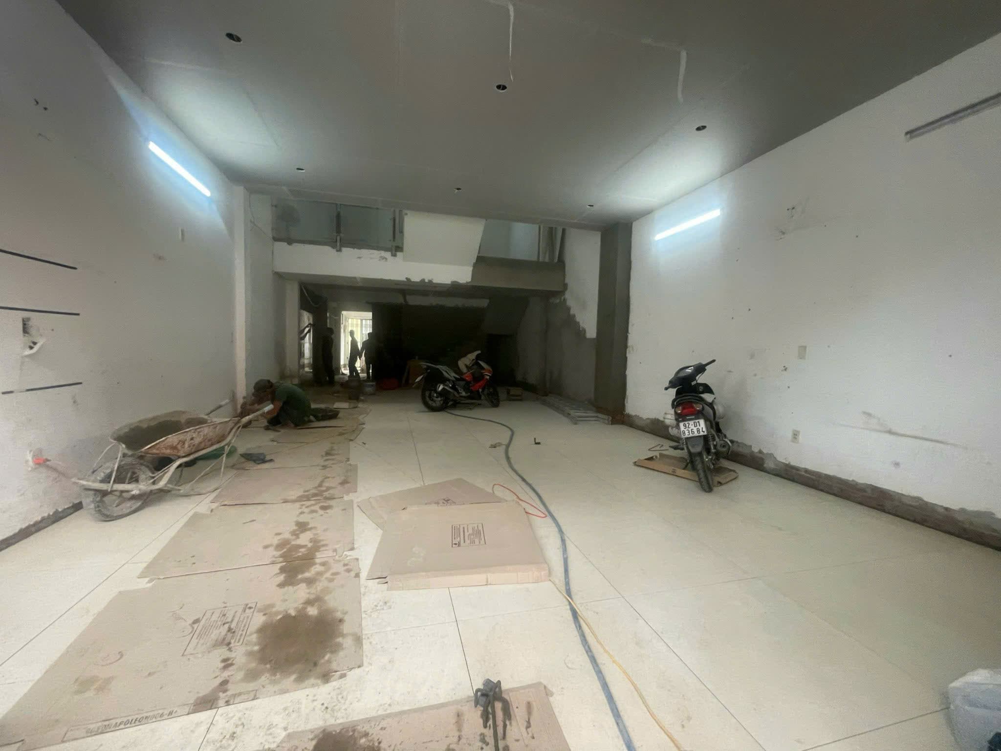 Nhà 1 trệt 2 lầu mặt tiền đường Châu Thị Vĩnh Tế, quận Ngũ Hành Sơn - Ảnh 1