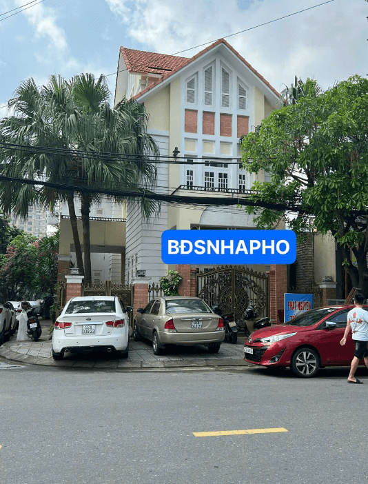 Nhà 3 tầng góc 2 mặt tiền Tiểu La - Tống Phước Phổ, phù hợp văn phòng và cafe - Ảnh 1