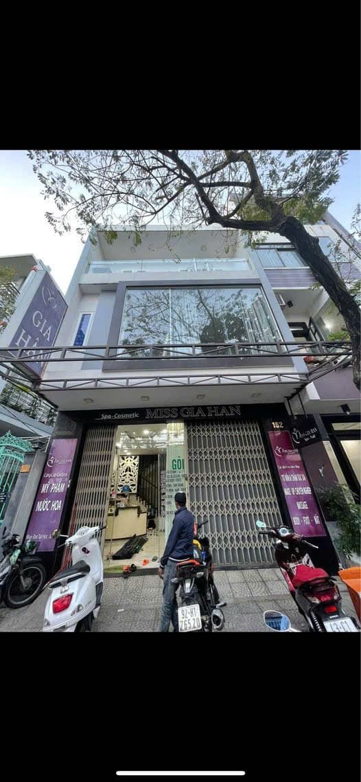 Nhà nguyên căn 3 tầng đường Huỳnh Thúc Kháng - Ảnh 1