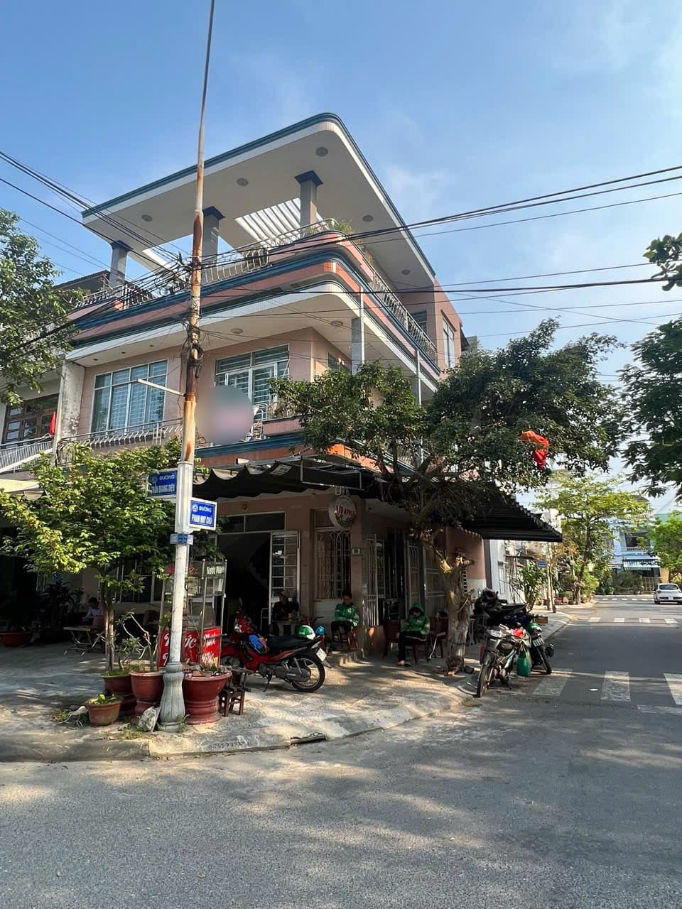 Nhà nguyên căn 3 tầng lô góc đường Trần Quang Diệu, phù hợp thuê lâu dài - Ảnh 1