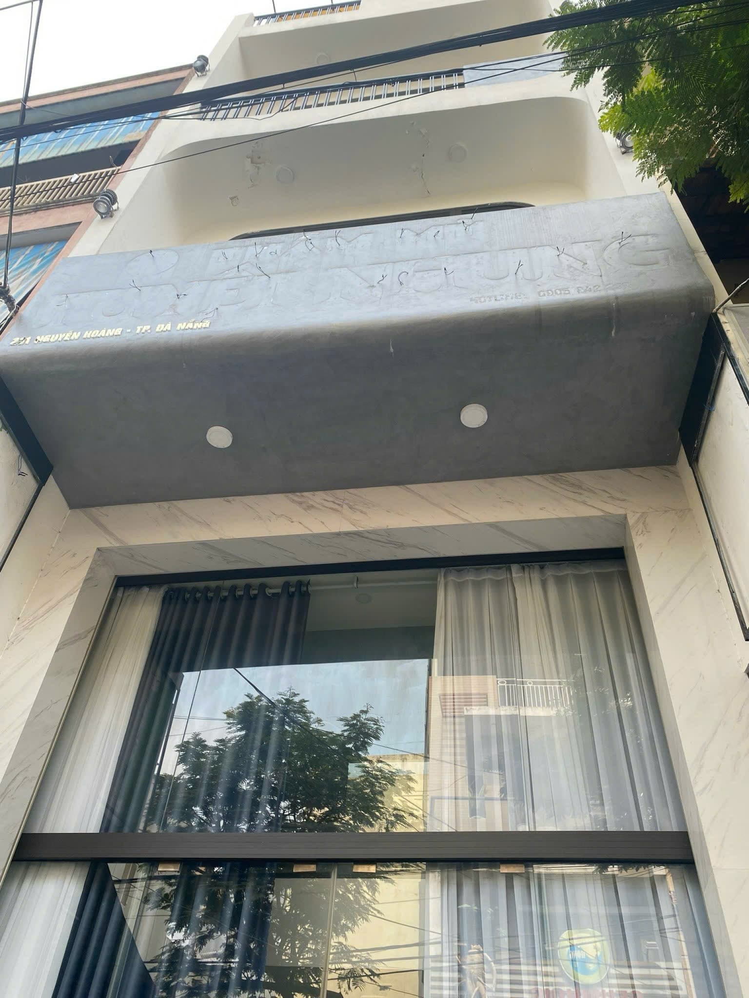 Nhà nguyên căn 4x11m tại Nguyễn Hoàng, Hải Châu, phù hợp ở và kinh doanh - Ảnh 1