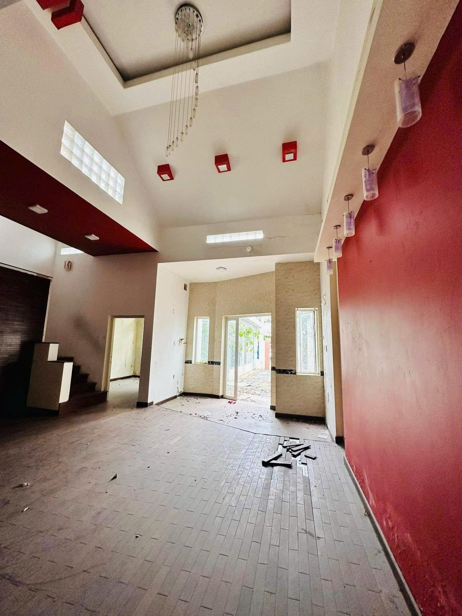 Nhà sân vườn 2 tầng đường Phan Đăng Lưu, diện tích 187.5m², phù hợp kinh doanh - Ảnh 5