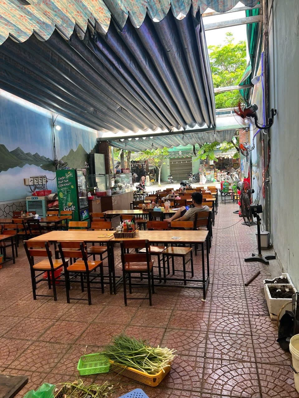 Nhà nguyên căn 3 tầng 500m2 tại Âu Cơ, có lối đi chung phù hợp kinh doanh - Ảnh 3