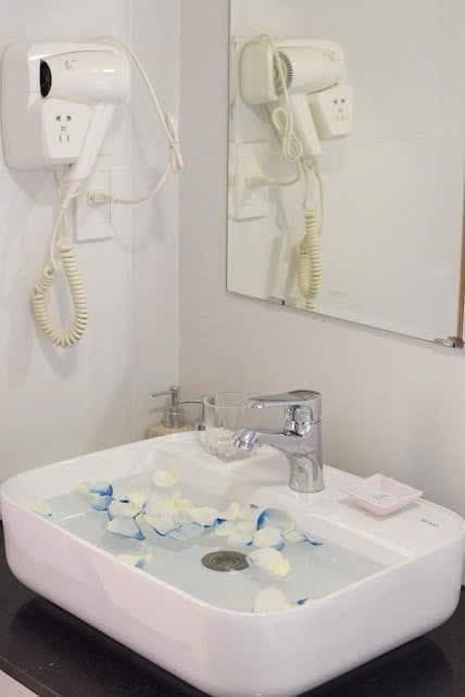 Khách sạn 44 phòng có hồ bơi An Thượng 26, diện tích 180m2, 10 tầng - Ảnh 3