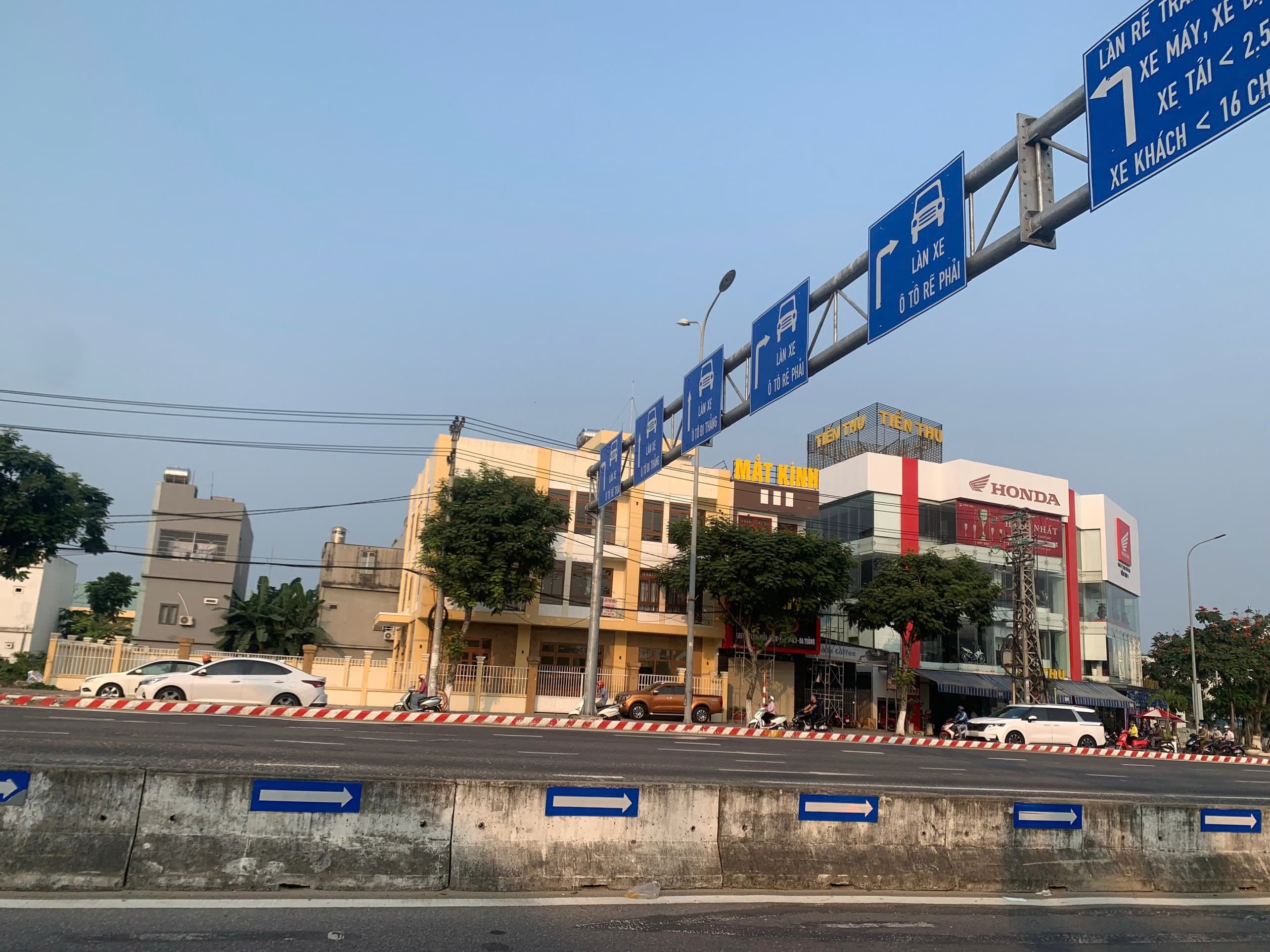 Nhà 3 tầng có thang máy tại Ngũ Hành Sơn, diện tích 500m2, phù hợp văn phòng hoặc kinh doanh - Ảnh 1