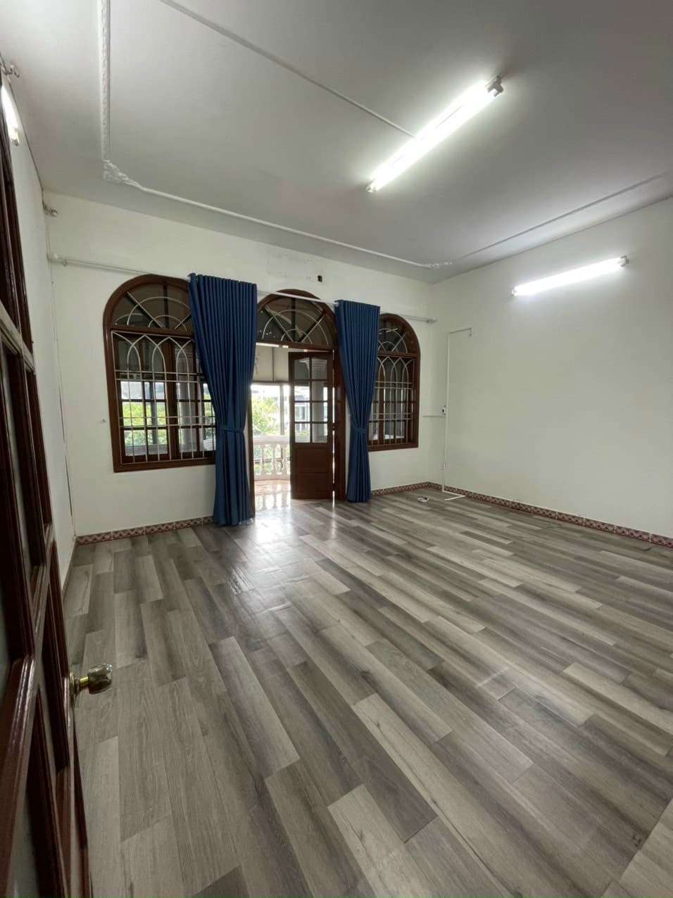 Nhà nguyên căn 4 tầng đường 2 tháng 9, gần Phước Đăng Lợi, diện tích 125m² - Ảnh 8