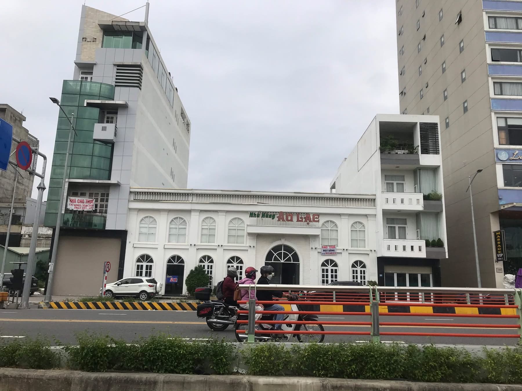 Đất nền 4 lô đường 2 Tháng 9, quận Hải Châu, phù hợp kinh doanh nhà hàng bida sẵn công năng - Ảnh 1